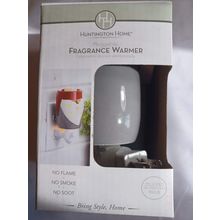 Huntington Home Pluggable Fragrance Warmer Xmas Theme /Sugar Petals Wax Melts