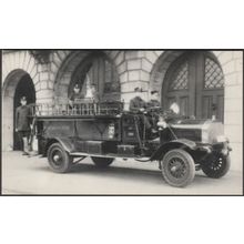 1915 Philadelphia Fire Department Engine Company 43, c.1980s - Raum Postcard