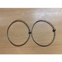 2 x VINTAGE METAL BANGLES BRACELETS 10 GRAMS 7.25cm WIDE (P3)