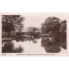ED 362 WANDSWORTH COMMON SHOWING RUSTIC BRIDGE . RP POSTCARD