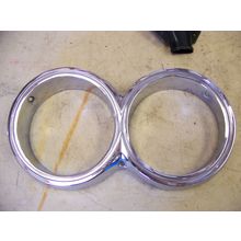 1963 1964 CHRYSLER LH HEADLIGHT RING BEZEL NEWPORT NEW YORKER 300 #2276465