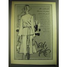 1974 Lord & Taylor Carlyle Fashion Ad - The aristocratic Russian role