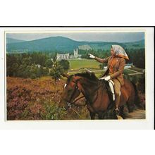 Royalty QUEEN ELIZABETH II Balmoral Postcard by Prescott Pickup (28)