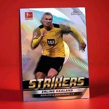 Erling Haaland Strikers Insert Refractor 2021/22 Topps Finest Bundesliga FS EH