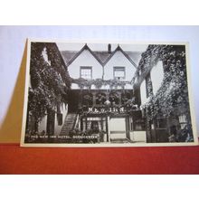 THE NEW INN, GLOUCESTER. unused antique postcard =