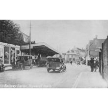 Haywards Heath 1930s Railway Station Arms Hotel Sussex Postcard