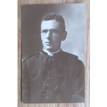PHOTOCARD: CATHOLIC PRIEST WEARING SPECTACLES: c1930'S