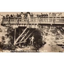 Whakarewarewa Children Diving For Pennies New Zealand Stunning RPC Postcard