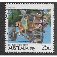 AUS 1988 25c 'LIVING TOGETHER - HOUSING' FINE USED (EBID67-160)