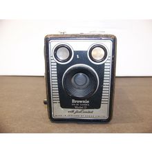 Kodak Brownie Six - 20 Camera Model D Vintage Made in England
