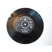 7" 1965 ELVIS PRESLEY.CRYING IN THE CHAPEL.RCA.1455.I BELIEVE IN.VERY GOOD PLUS