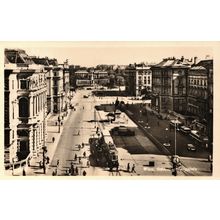 Postcard Schwarzenbergplatz, Vienna, Austria. Unposted