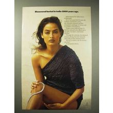 1990 De Beers Diamond Ad - Discovered Buried in India