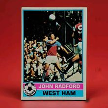 TOPPS FOOTBALL RED BACK 1977 #275 John Radford West Ham United