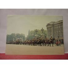 KING'S TROOP ARTILLERY at BUCKINGHAM PALACE London used postcard 1978 military =