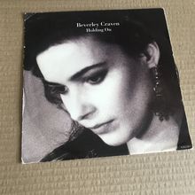 BEVERLEY CRAVEN - Holding on - Look no further - 656550 7
