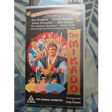 video cassette VHS tape gilbert & sullivans the mikado