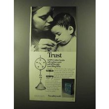 1973 Q-Tips Cotton Swabs Ad - Trust