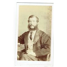 Victorian cdv photo bearded man seated Dublin photographer