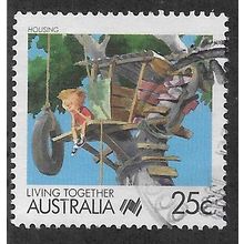 AUS 1988 25c 'LIVING TOGETHER - HOUSING' FINE USED (EBID67-156)