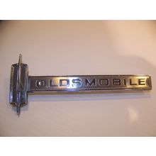 OLDSMOBILE EMBLEM OEM #7791577