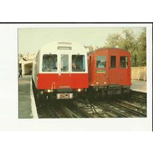 LTM21 OLD & NEW DISTRICT LINE STOCK Postcard by London Transport Museum