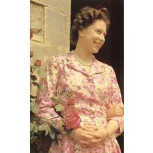 Queen Elizabeth II at Windsor 1959 Rose Floral Fashion Rare Royal Postcard