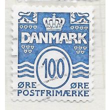 DENMARK DANMARK 2010 WAVY LINES LIONS HEARTS SELF ADHESIVE DEFINITIVE 100o USED