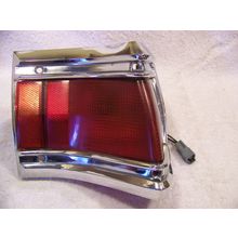 1971 PLYMOUTH CUSTOM SUBURBAN RH OUTER TAILLIGHT LENS & HOUSING STATION WAGON