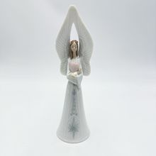 Lladro Spain Porcelain Sounds of Love #6474 Angel Bell Figurine Nativity