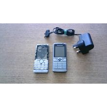 SONY ERICSSON Classic Mobile Phones - 2 + 1 Charger (Unchecked)