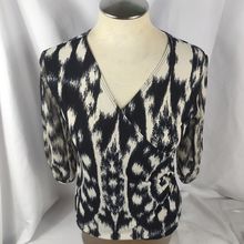 Suzie Couture Women's Black/White V-Neck 3/4 Sleeve Pullover Top Size Small