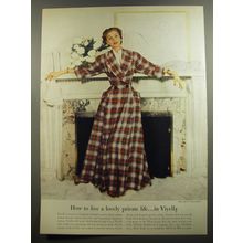 1952 Viyella Robe by B. Cohen & Co. Ad - How to live a lovely private life