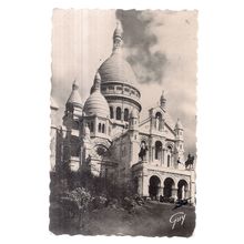 PARIS, France unused vintage postcard..La Basilique du Sacre-Coeur c.1934? =
