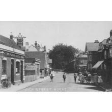 Tamplin 1907 Ales at Queens Head Inn Poacher Hurst Sussex Postcard