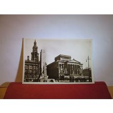 WAR MEMORIAL & HARRIS MUSEUM, PRESTON , Lancashire used postcard RP 1933 pm =