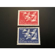 ICOLLECTZONE Finland 343-44 VF hinged birds