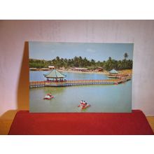 GOLDEN PALACE HOLIDAY RESORT, SINGAPORE unused postcard =
