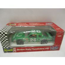 Brett Bodine 26 Quaker State King Thunderbird Nascar 1 24 Revell Diecast