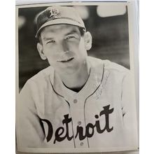 Pat Mullin (d. 1999) Signed Autographed Vintage Glossy 8x10 Photo Detroit Tigers
