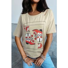 Parchment Cowgirl Queen Graphic Tee