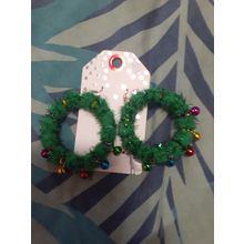 womens christmas earrings wreaths with bells brand new
