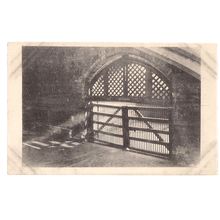 TRAITORS' GATE, TOWER OF LONDON . unused vintage postcard =