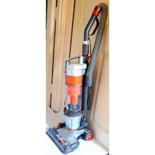 VAX AIRSTRETCH - UPRIGHT CORDED VACUUM CLEANER - 820 Watt - 240 V - VERY LOW USE