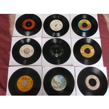 COLLECTION OF 9 X 1970'S ROCK SINGLES (VERY COLLECTABLE)