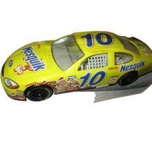 Hot Wheels Racing 2001 Nesquik #10 NASCAR 1/24 Scale Die Cast