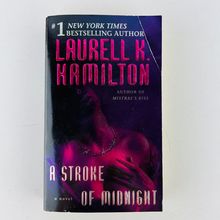 Laurell K Hamilton Stroke of Midnight Meredith Gentry Mass Market Paperback Book