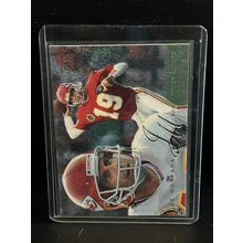 Joe Montana #15 | 1995 Fleer Flair Preview Football Trading Card