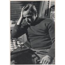Marlon Brando Playing Chess Board Game Rare Photo Postcard
