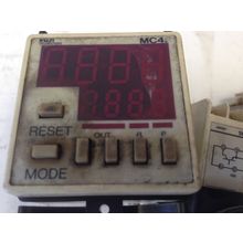 FUJI MC4F4-DE DIGITAL PRESET COUNTER, MC4F4 24 VDC,EP